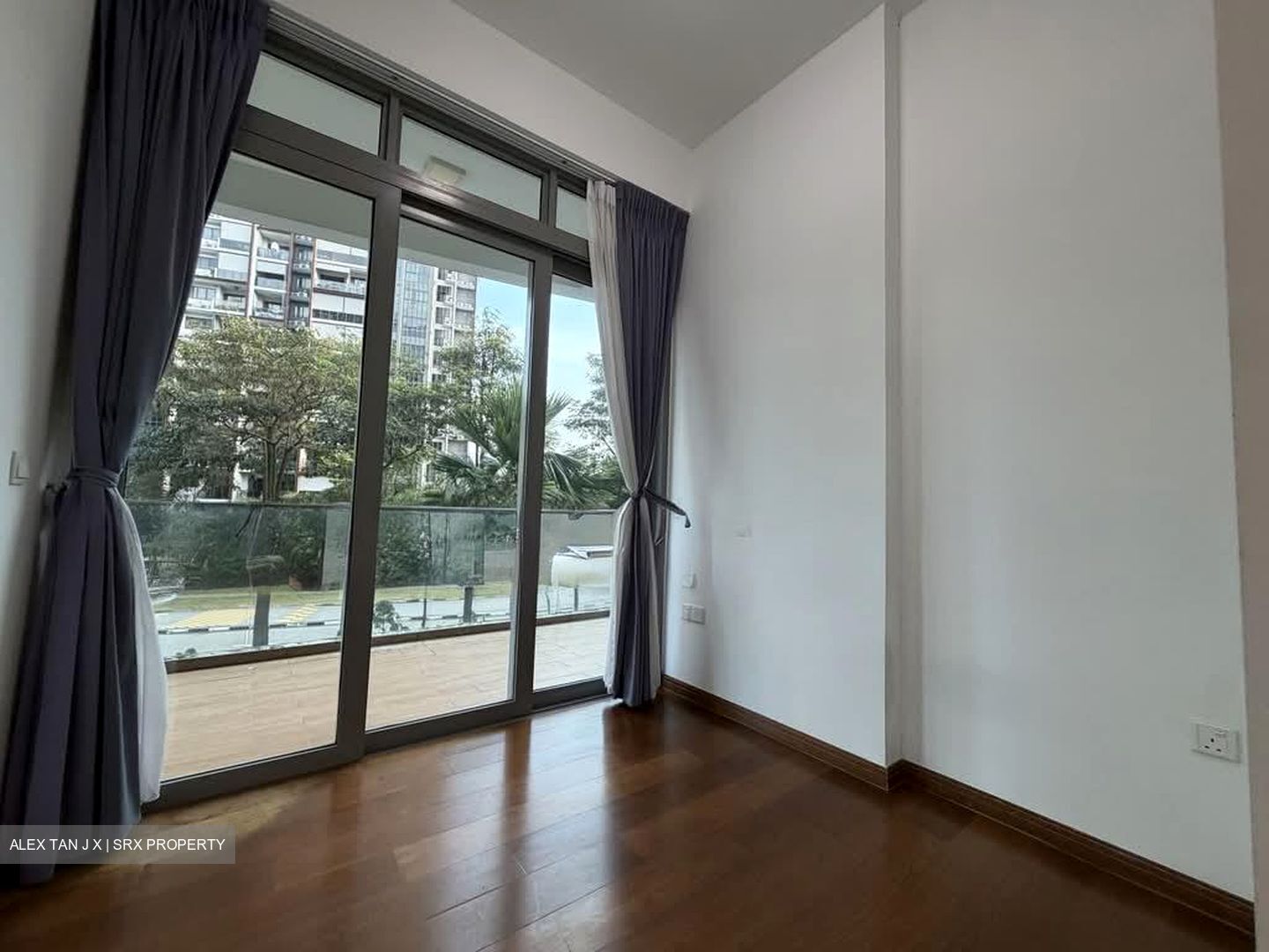 Kingsford . Hillview Peak (D23), Condominium #601034021
